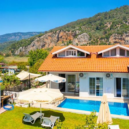 Villa Zonkdemir Далян Екстериор снимка